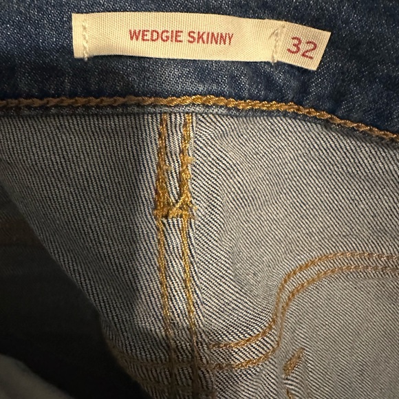 Levi wedgie skinny jeans size 32 - Picture 4 of 5